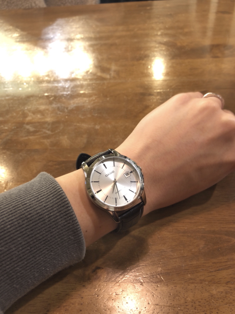 <b><p>Casio Genuine couple ather wch Gift Valt's</p></b><b><p>カシオ 本物 カップル レザー 腕時計 ギフト バレンタインデー ホワイト 恋人</p></b><br /><br /><p align='center'>