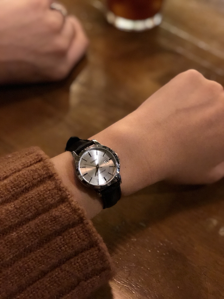 <b><p>Casio Genuine couple ather wch Gift Valt's</p></b><b><p>カシオ 本物 カップル レザー 腕時計 ギフト バレンタインデー ホワイト 恋人</p></b><br /><br /><p align='center'>