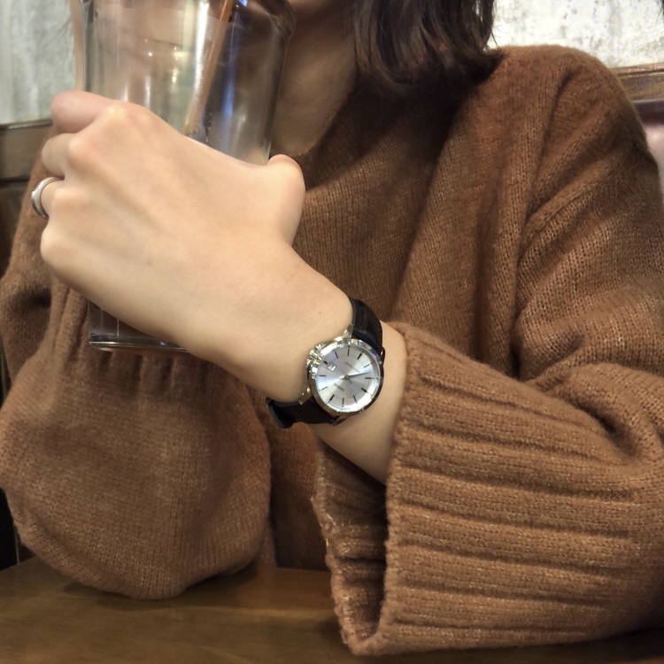 <b><p>Casio Genuine couple ather wch Gift Valt's</p></b><b><p>カシオ 本物 カップル レザー 腕時計 ギフト バレンタインデー ホワイト 恋人</p></b><br /><br /><p align='center'>