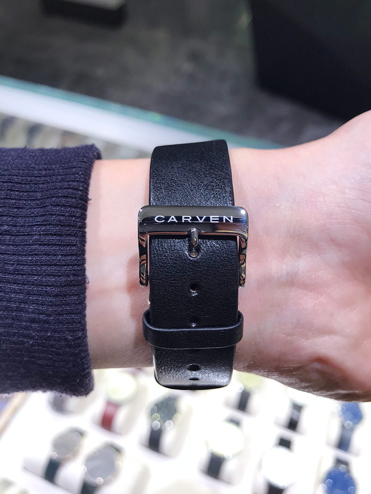 <b><p>Carvin CHRONO METER CV601-WH 18SV Men's</p></b><b><p>カルバン クロノ METER CV601-WH 18SV メンズ時計 洗練されたスタイル</p></b><br /><br /><p align='center'>