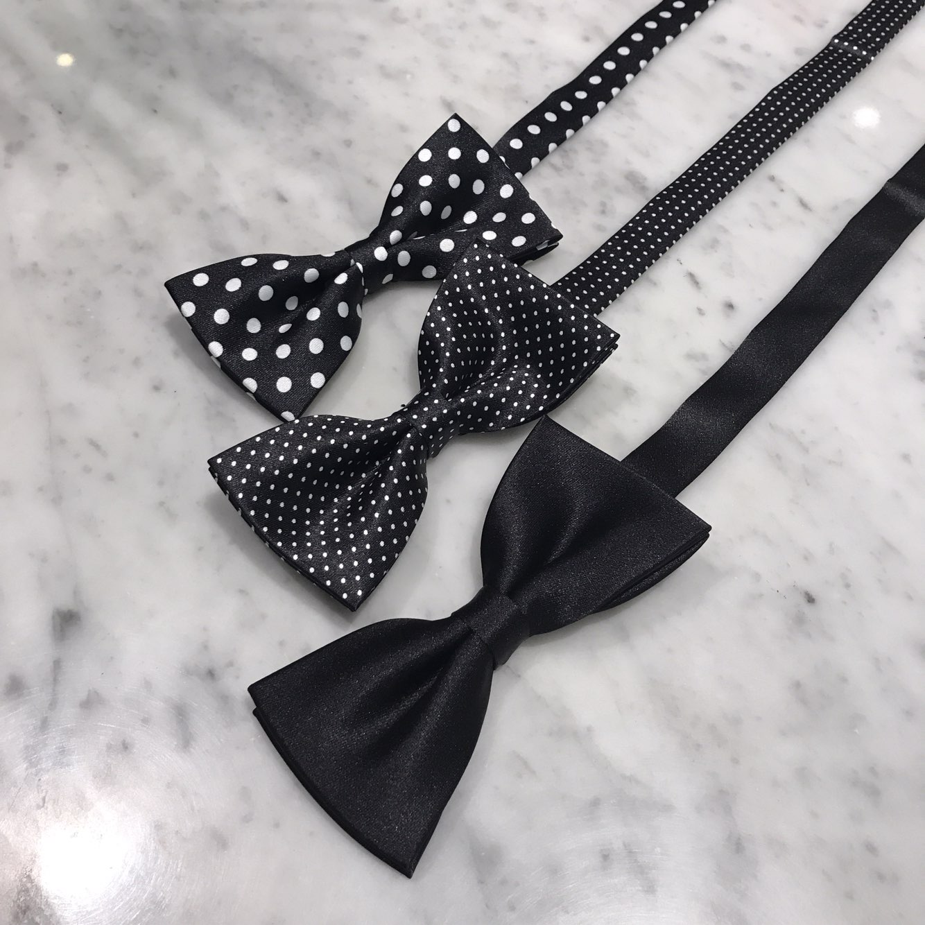 <b><p>Black bow tie Korean Self-Wedding Bthday</p></b><b><p>黒蝶ネクタイ 韓国語 セルフウェディング 初誕生日 各種イベントに スーパーグレイッ</p></b><br /><br /><p align='center'>
