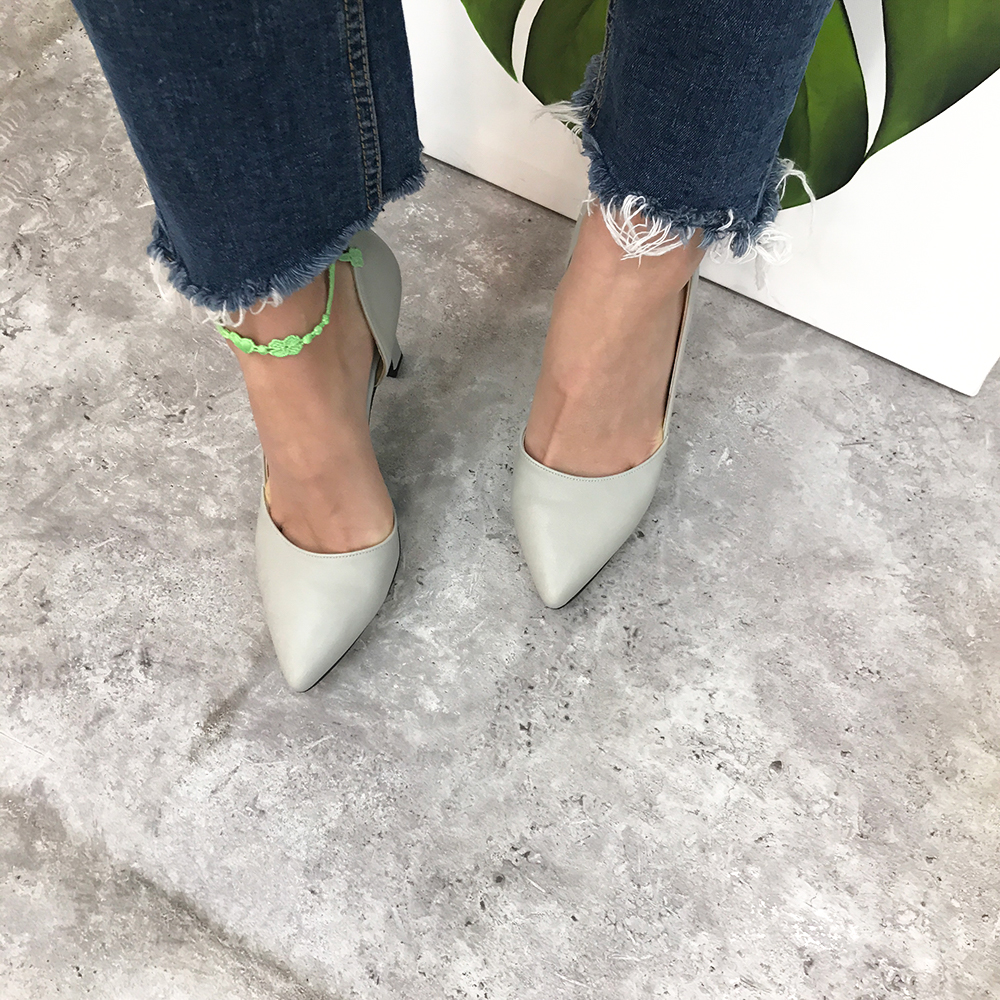 <b><p>Mourning Korean Stiletto pump high heel Good</p></b><b><p>無排 韓国語 スティレット パンプス ハイヒール ポイントサイクル良い スタイリッシュ</p></b><br /><br /><p align='center'>