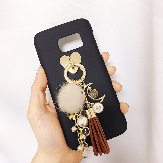 <b><p>Galaxy Note Pom foam Initi Keyring Tassel</p></b><b><p>ギャラクシーノート8ポンポンがイニシャルキーリングタッセルケースiPhone 8のガールフレンドの贈</p></b><br /><br /><p align='center'>