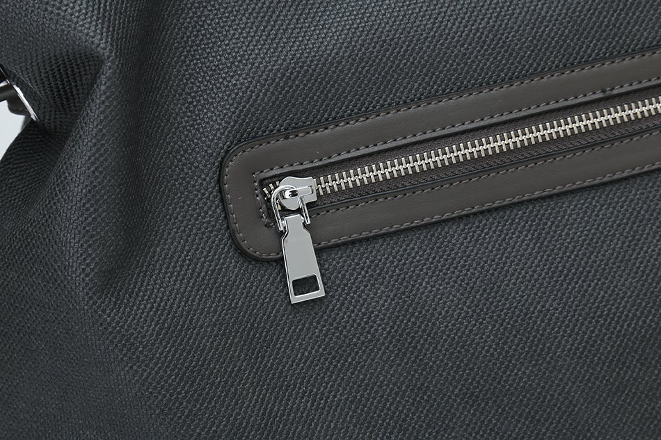 <b><p>Lightweight shoulder bag</p></b><b><p>軽いショルダーバッグ絹織物</p></b><br /><br /><p align='center'>