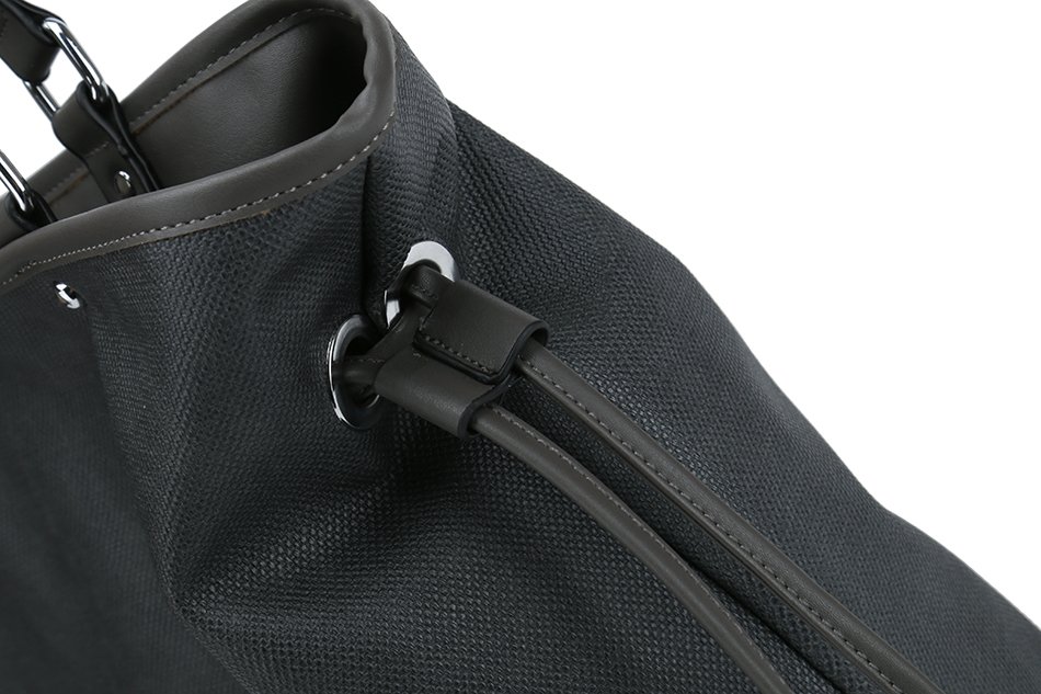 <b><p>Lightweight shoulder bag</p></b><b><p>軽いショルダーバッグ絹織物</p></b><br /><br /><p align='center'>