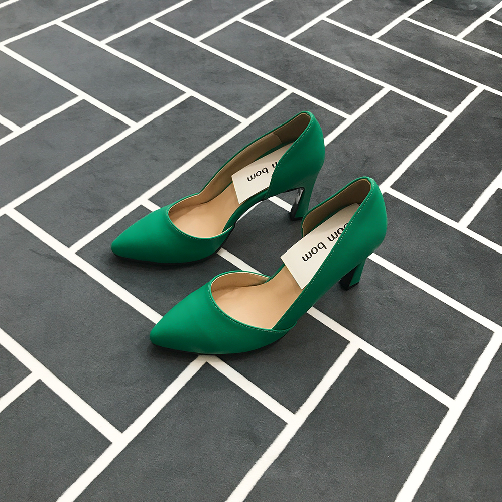 <b><p>Mourning Korean Stiletto pump high heel Good</p></b><b><p>無排 韓国語 スティレット パンプス ハイヒール ポイントサイクル良い スタイリッシュ</p></b><br /><br /><p align='center'>