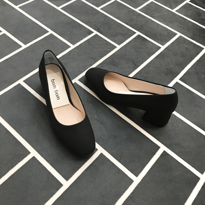 <b><p>Mourning Korean Rnd nose Middle heel pump</p></b><b><p>無排 韓国語 円形の鼻 ミドルヒール パンプス 靴 きれいな 簡単スタイル シル</p></b><br /><br /><p align='center'>