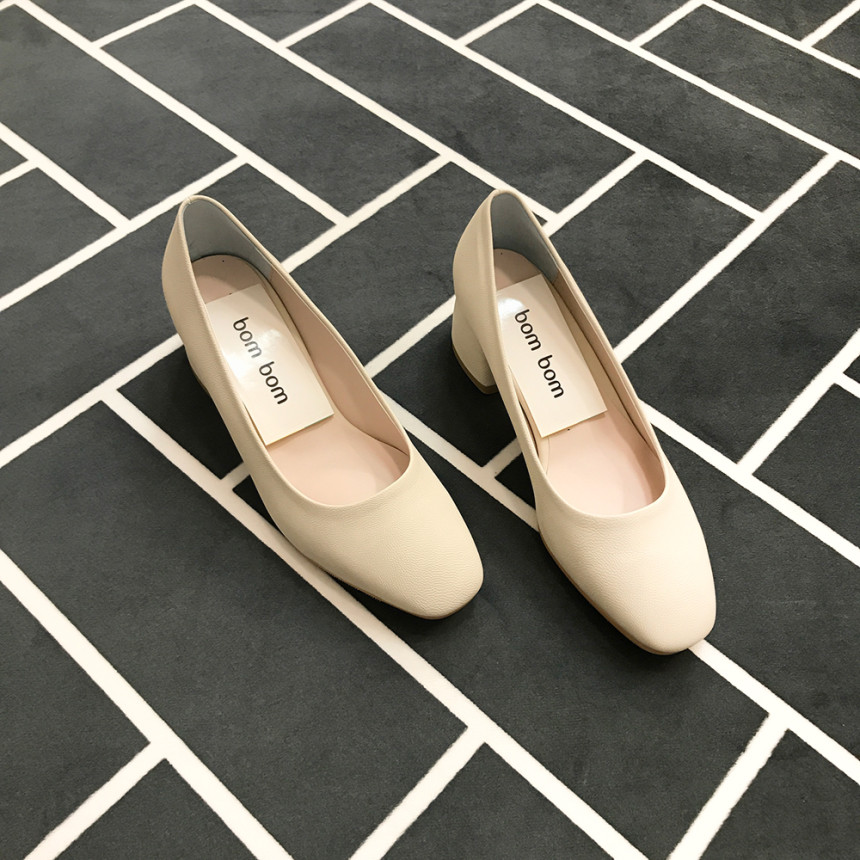 <b><p>Mourning Korean Rnd nose Middle heel pump</p></b><b><p>無排 韓国語 円形の鼻 ミドルヒール パンプス 靴 きれいな 簡単スタイル シル</p></b><br /><br /><p align='center'>