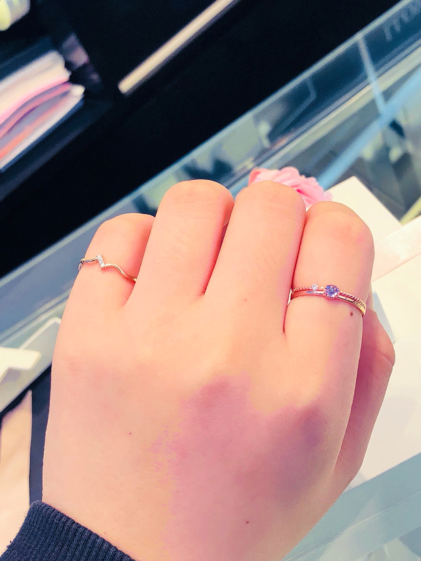 <b><p>Lloyd 10k Birthstone Friendship ng LRT18006T</p></b><b><p>ロイド 10k 誕生石 友情リング LRT18006T 20代 女性 中高生 卒業式</p></b><br /><br /><p align='center'>