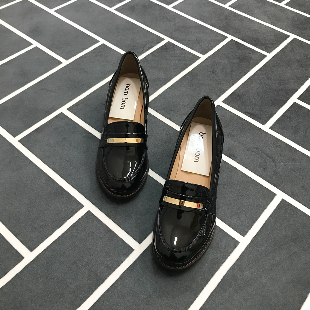 <b><p>Mourning Korean enamel Gold Height loafers</p></b><b><p>無排 韓国語 エナメル 金工 身長 ローファー かわいいスタイル 女性カジュアル</p></b><br /><br /><p align='center'>