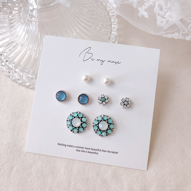 <b><p>sunflower Fr set earring Moth-Daught one</p></b><b><p>ヒマワリ 花 セット イヤリング 螺鈿 フラワー 一週間</p></b><br /><br /><p align='center'>