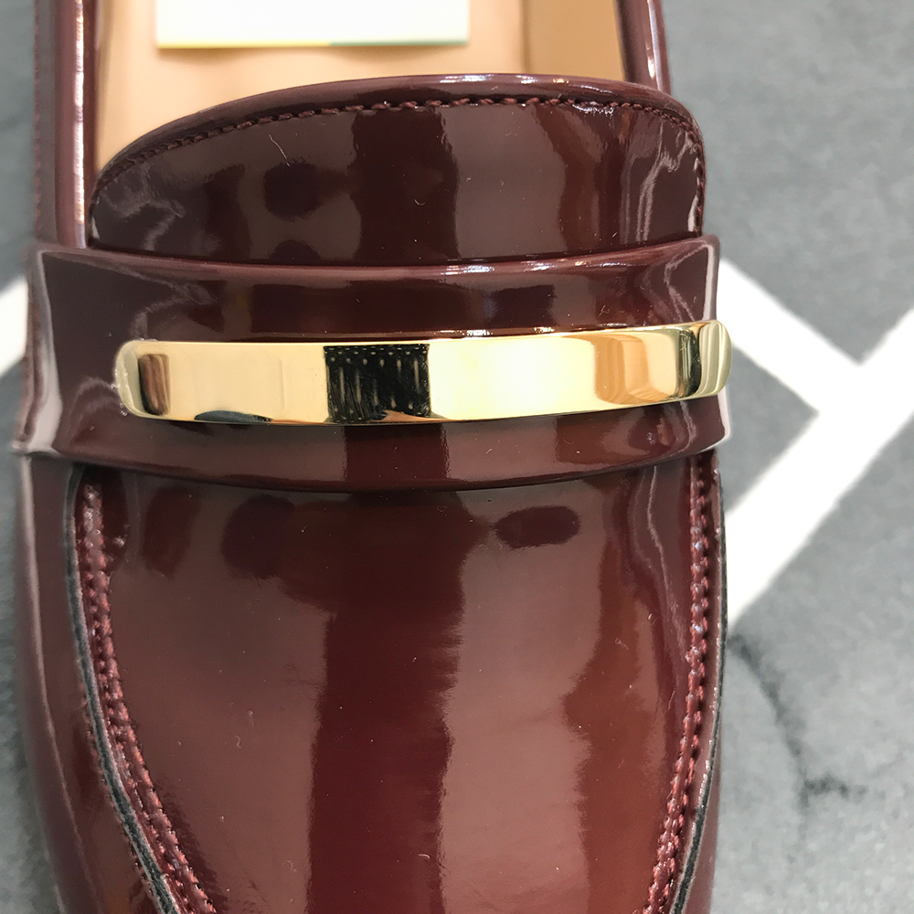 <b><p>Mourning Korean enamel Gold Height loafers</p></b><b><p>無排 韓国語 エナメル 金工 身長 ローファー かわいいスタイル 女性カジュアル</p></b><br /><br /><p align='center'>
