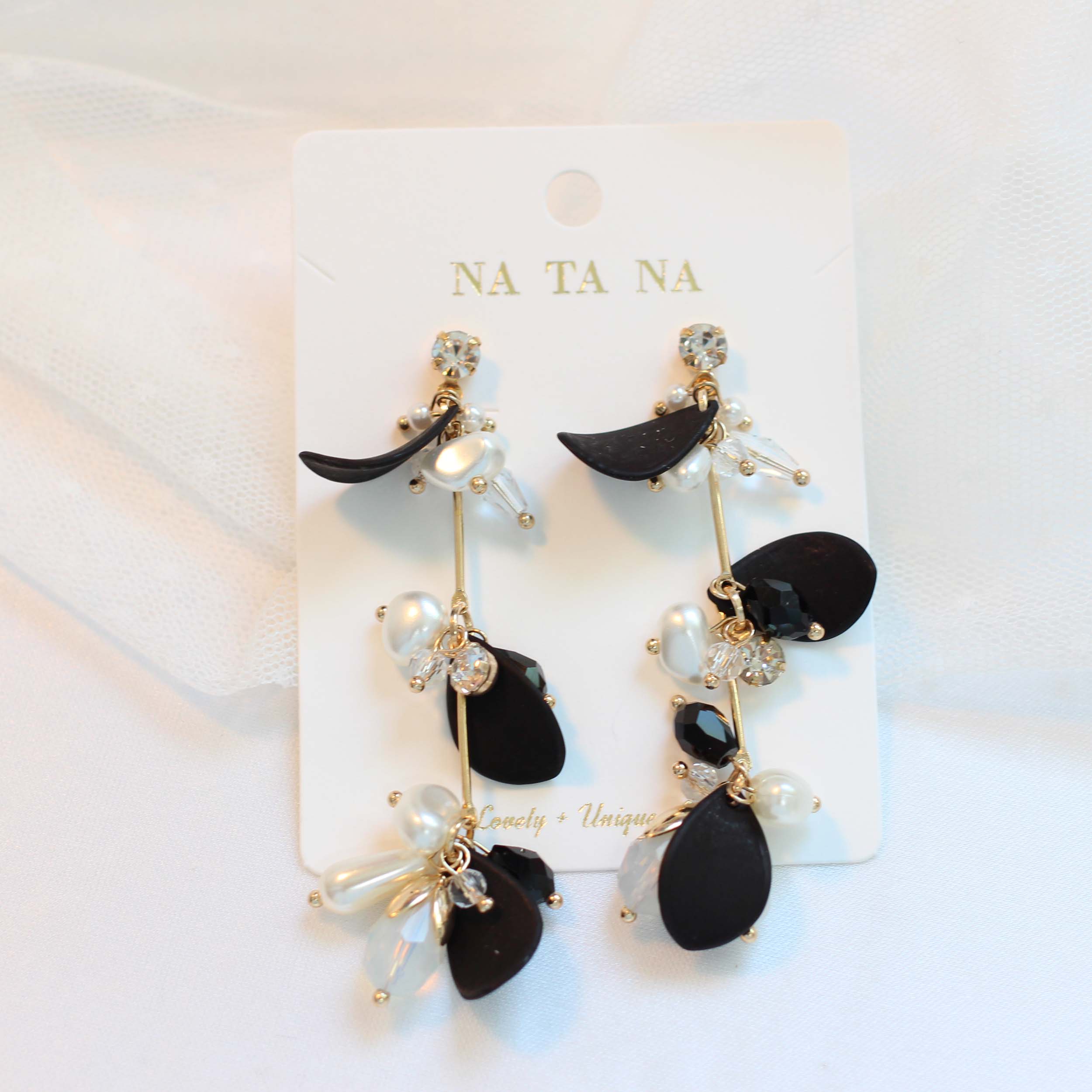 <b><p>Petal Flower Cubic Bold Drop Earrings Possible</p></b><b><p>花びらフラワー キュービック ボールド ドロップイヤリング グィチ可能 耳ドリル</p></b><br /><br /><p align='center'>