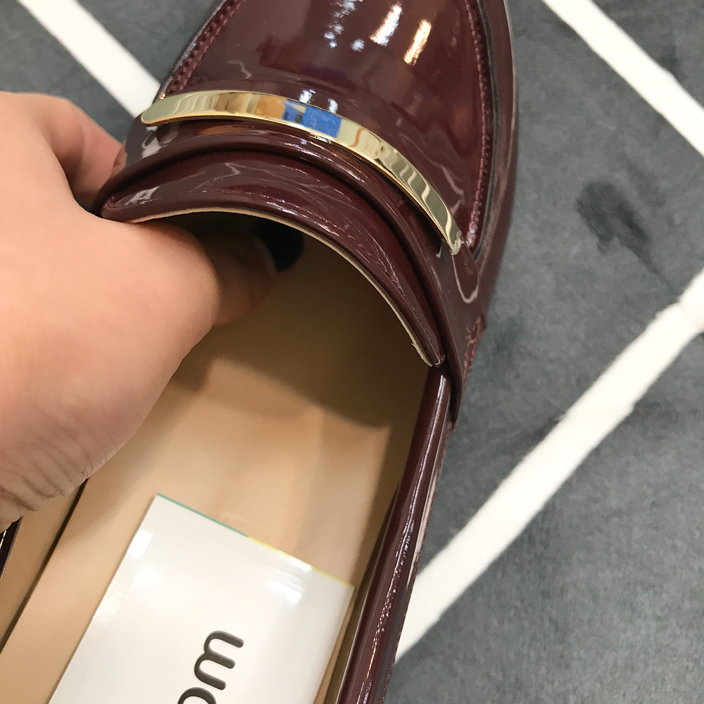 <b><p>Mourning Korean enamel Gold Height loafers</p></b><b><p>無排 韓国語 エナメル 金工 身長 ローファー かわいいスタイル 女性カジュアル</p></b><br /><br /><p align='center'>