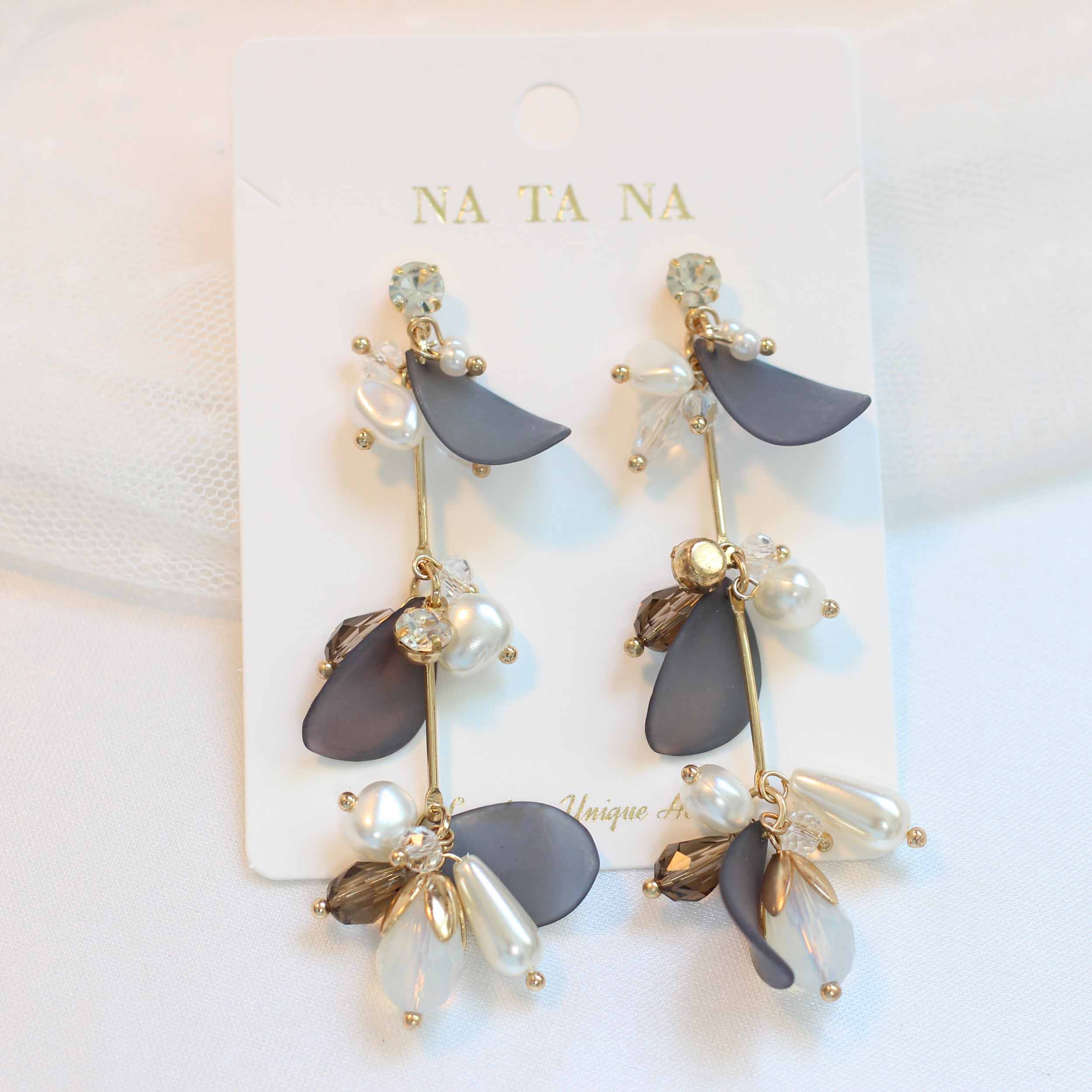 <b><p>Petal Flower Cubic Bold Drop Earrings Possible</p></b><b><p>花びらフラワー キュービック ボールド ドロップイヤリング グィチ可能 耳ドリル</p></b><br /><br /><p align='center'>