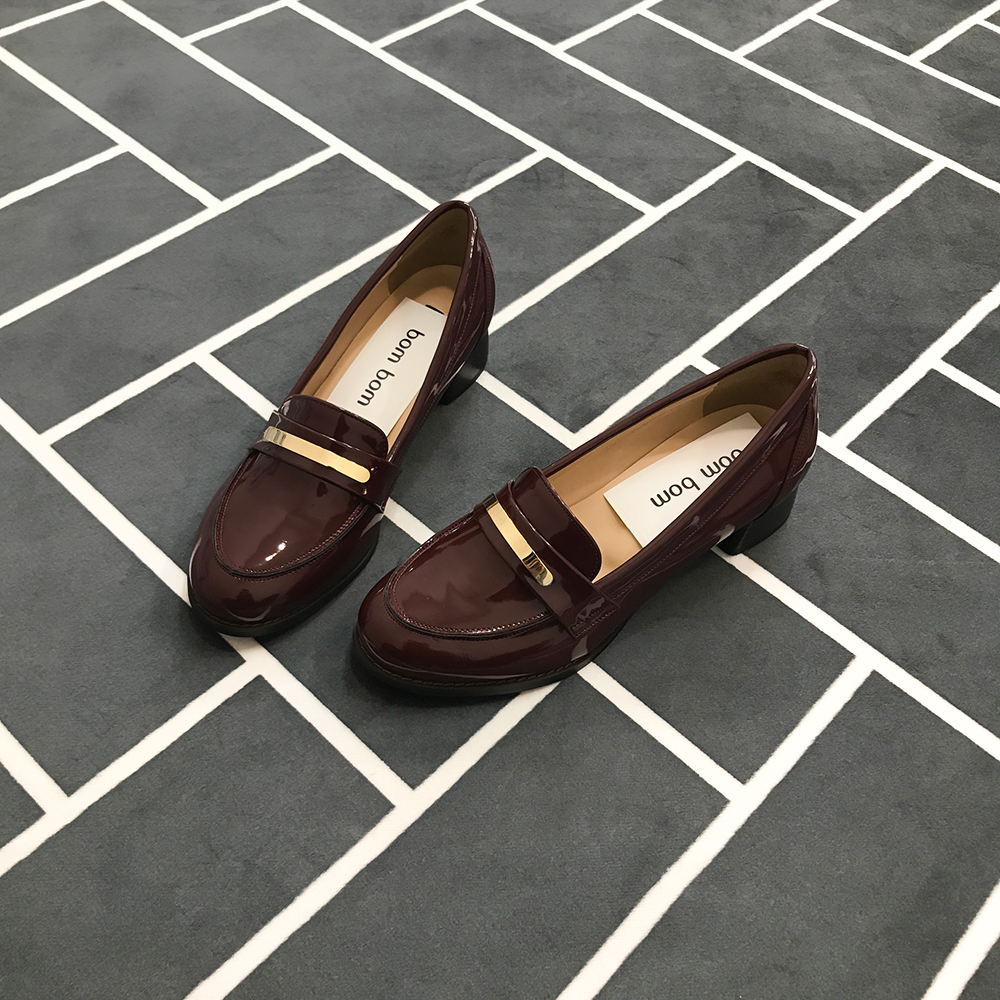 <b><p>Mourning Korean enamel Gold Height loafers</p></b><b><p>無排 韓国語 エナメル 金工 身長 ローファー かわいいスタイル 女性カジュアル</p></b><br /><br /><p align='center'>