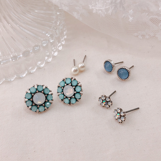 <b><p>sunflower Fr set earring Moth-Daught one</p></b><b><p>ヒマワリ 花 セット イヤリング 螺鈿 フラワー 一週間</p></b><br /><br /><p align='center'>