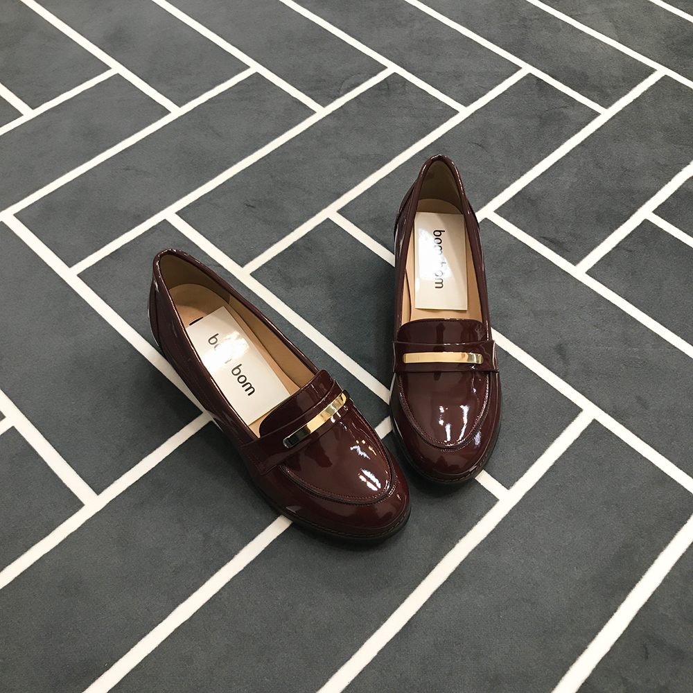 <b><p>Mourning Korean enamel Gold Height loafers</p></b><b><p>無排 韓国語 エナメル 金工 身長 ローファー かわいいスタイル 女性カジュアル</p></b><br /><br /><p align='center'>