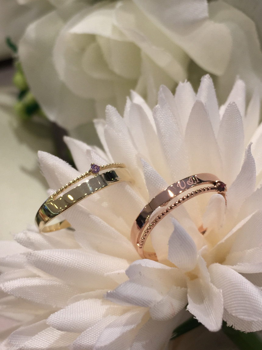 <b><p>Lloyd Birthstone Lettering LRT18003 Twenties</p></b><b><p>ロイド 誕生石 レタリング LRT18003 20代の女性 記念日 卒業式 洗練されたアイテム</p></b><br /><br /><p align='center'>