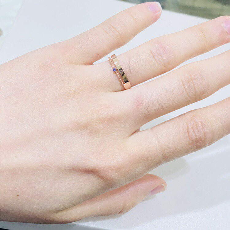 <b><p>Lloyd Lauret Line Birthsto rg LRT18003T miss</p></b><b><p>ロイド ロレトライン 誕生石 リング LRT18003T ミス シンプル 20代の女性</p></b><br /><br /><p align='center'>