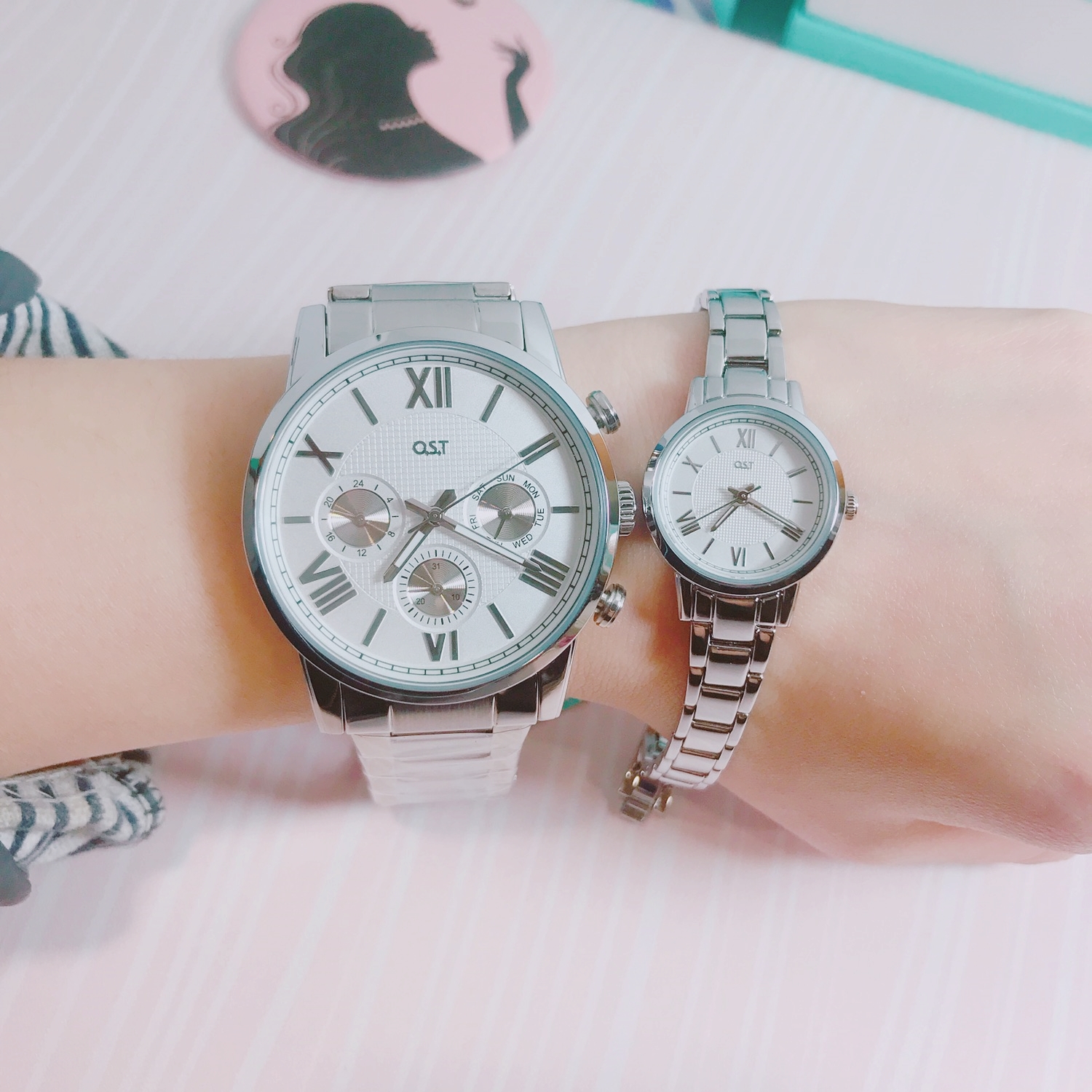 <b><p>OST Classique Couple Metal Watch lver OTC117707FSS</p></b><b><p>OSTクラスシックカップルメタル時計 シルバー OTC117707FSS 27T</p></b><br /><br /><p align='center'>