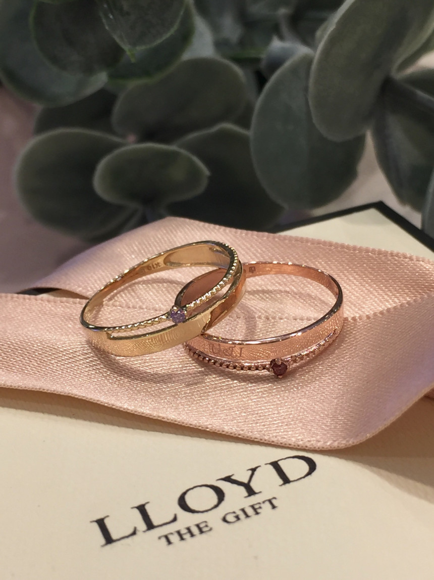 <b><p>Lloyd Birthstone Lettering LRT18003 Twenties</p></b><b><p>ロイド 誕生石 レタリング LRT18003 20代の女性 記念日 卒業式 洗練されたアイテム</p></b><br /><br /><p align='center'>