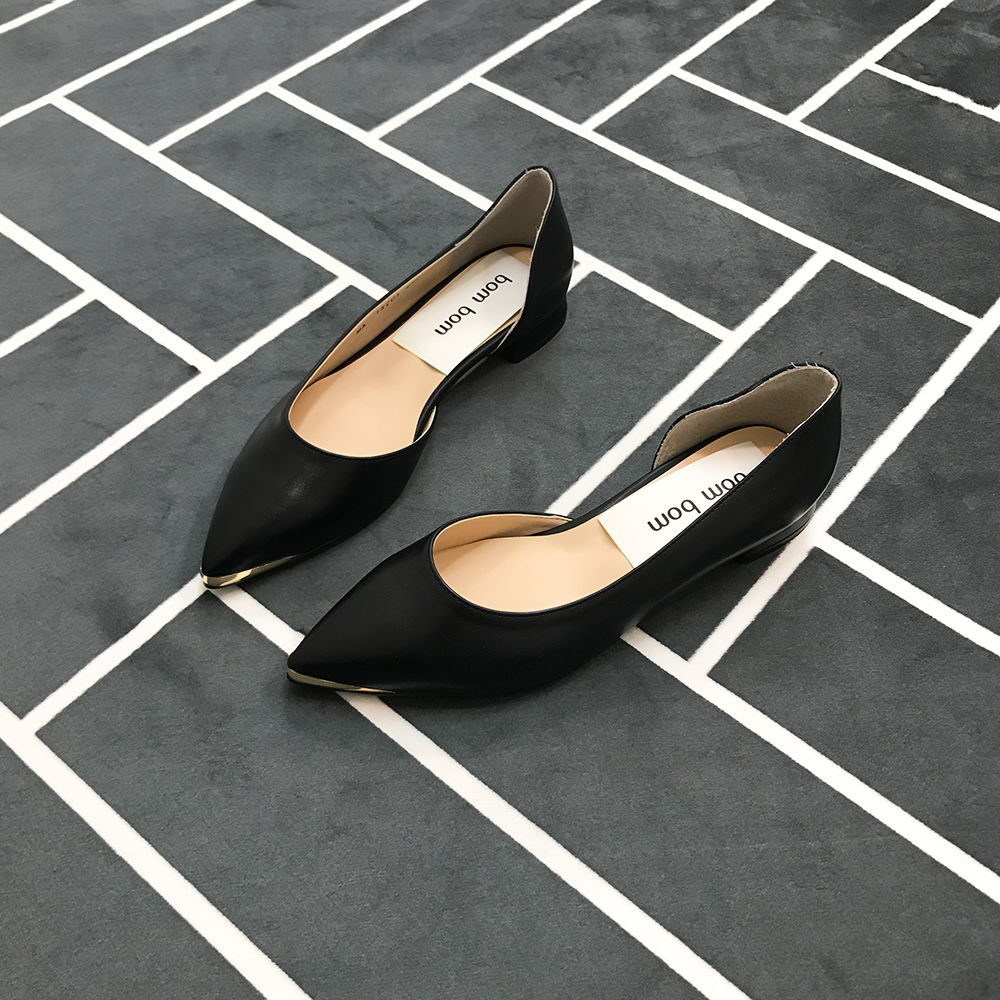 <b><p>Mourning Korean gold pot Flat Shoes Sophisticed</p></b><b><p>無排 韓国語 ゴールド ポイント フラットシューズ 洗練され見える どこでもコーディネートしやすい</p></b><br /><br /><p align='center'>