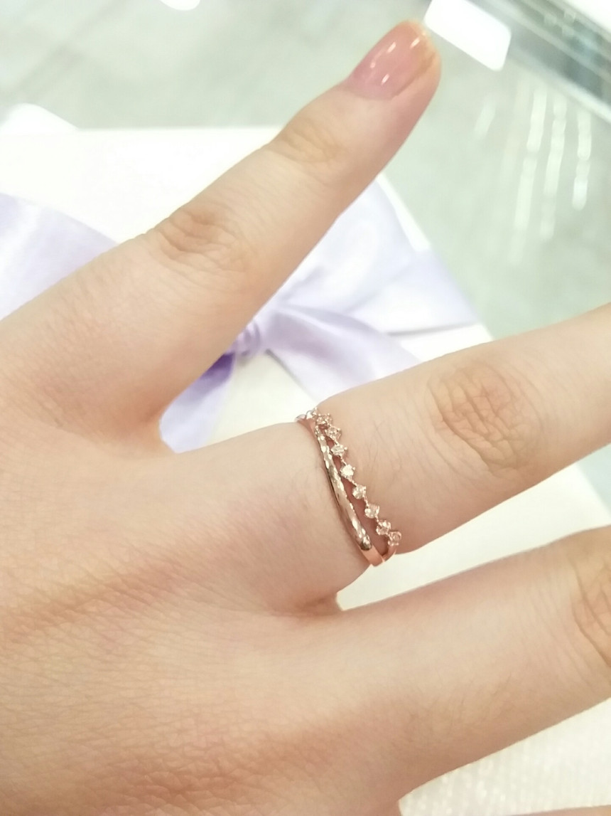 <b><p>Lloyd You and I wave Gold ring LRT18008T</p></b><b><p>ロイド 君は そして 私 ウェーブ ゴールド リング LRT18008T デイリー</p></b><br /><br /><p align='center'>