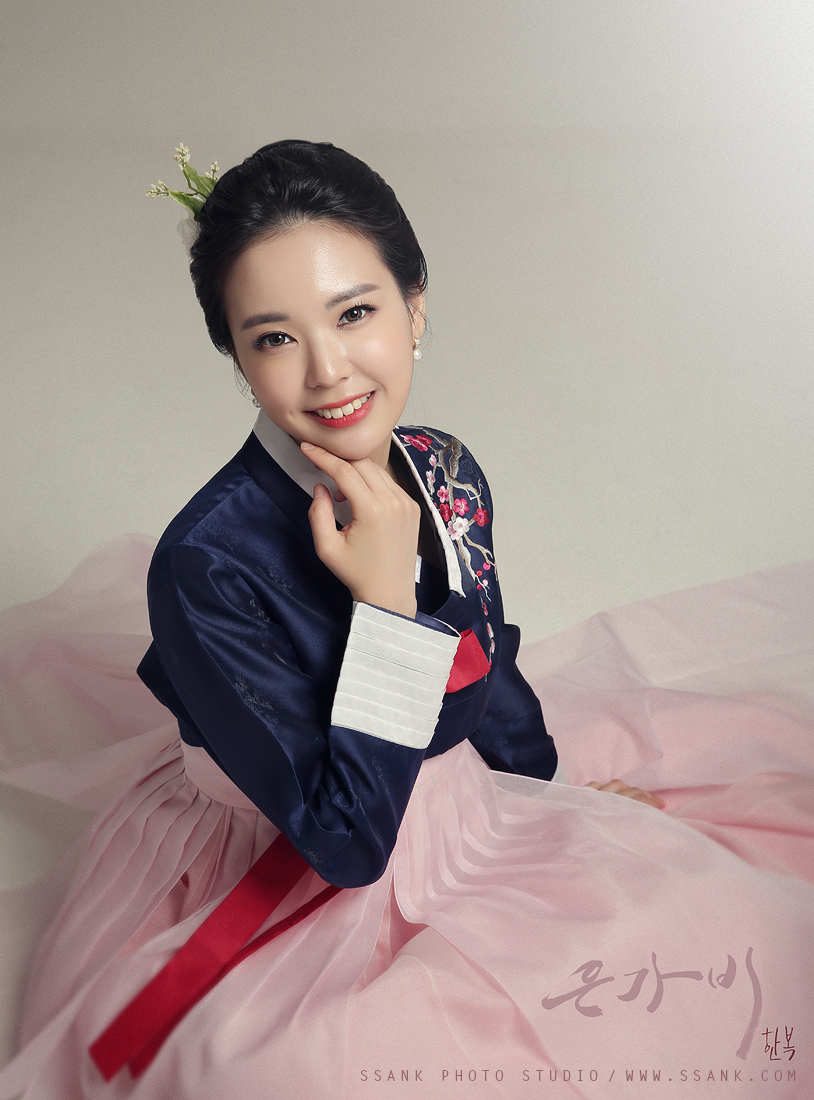 [한복대여] 연핑크 벚꽃날개 북청매화 원단 여성 결혼식 한복 - 상세 이미지 5
