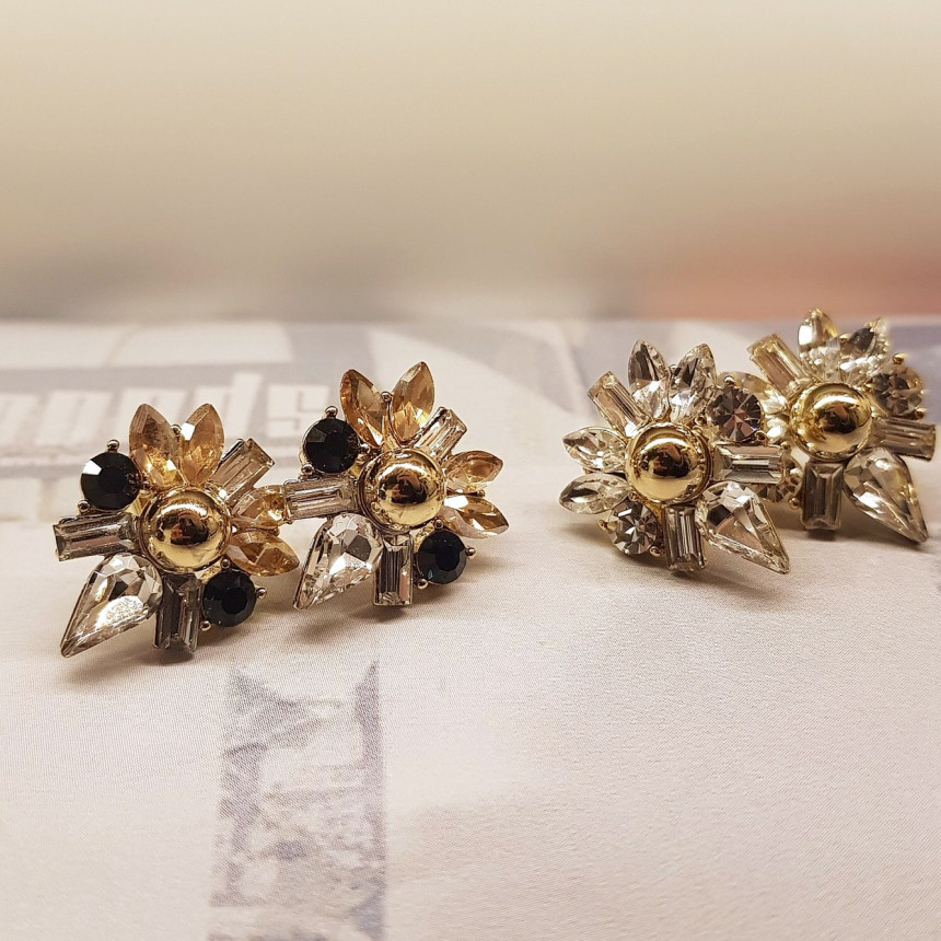 <b><p>Cheddar stone Daily Erings Cubic Gift Bl</p></b><b><p>チェダー ストーン デイリーピアス キュービック ギフト ブリンブリン 整頓された</p></b><br /><br /><p align='center'>