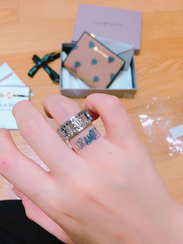 <b><p>An engineering studt made Gear, Pipette spr</p></b><b><p>工大生が 作成された 歯車、 ピジェトスピナー リング あなたのベア</p></b><br /><br /><p align='center'>