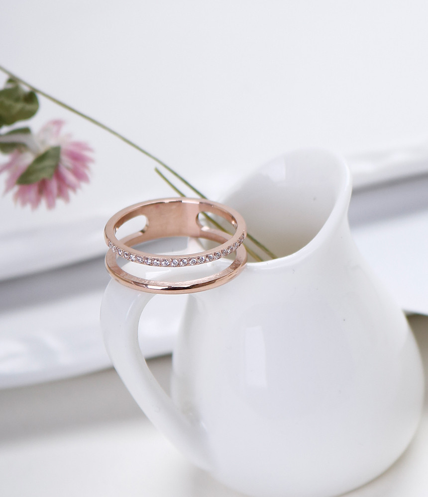 <b><p>Layered Two-line cubic Surge Steel titanium</p></b><b><p>重ね着 二行キュービック 書かれているカールスチール リング チタン デイリー スリム</p></b><br /><br /><p align='center'>