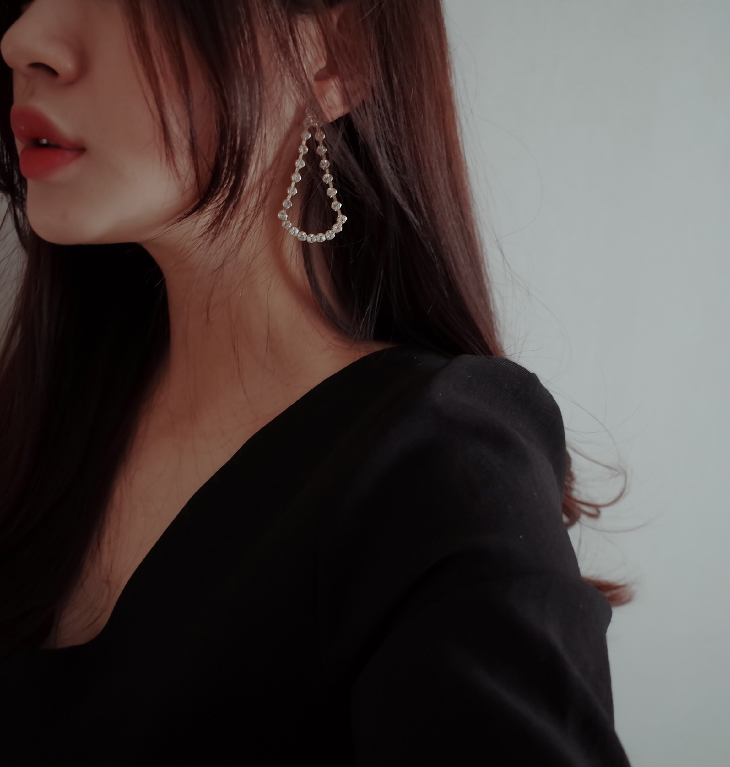 <b><p>Special Offe Mourning The Tgular gloss Cuc</p></b><b><p>特価 無排 ヘブン 三角光沢 キュービック ウンチムイヤリング スタイリッシュな</p></b><br /><br /><p align='center'>