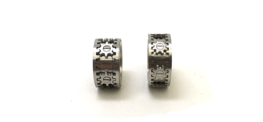 <b><p>An engineering studt made Gear, Pipette spr</p></b><b><p>工大生が 作成された 歯車、 ピジェトスピナー リング あなたのベア</p></b><br /><br /><p align='center'>