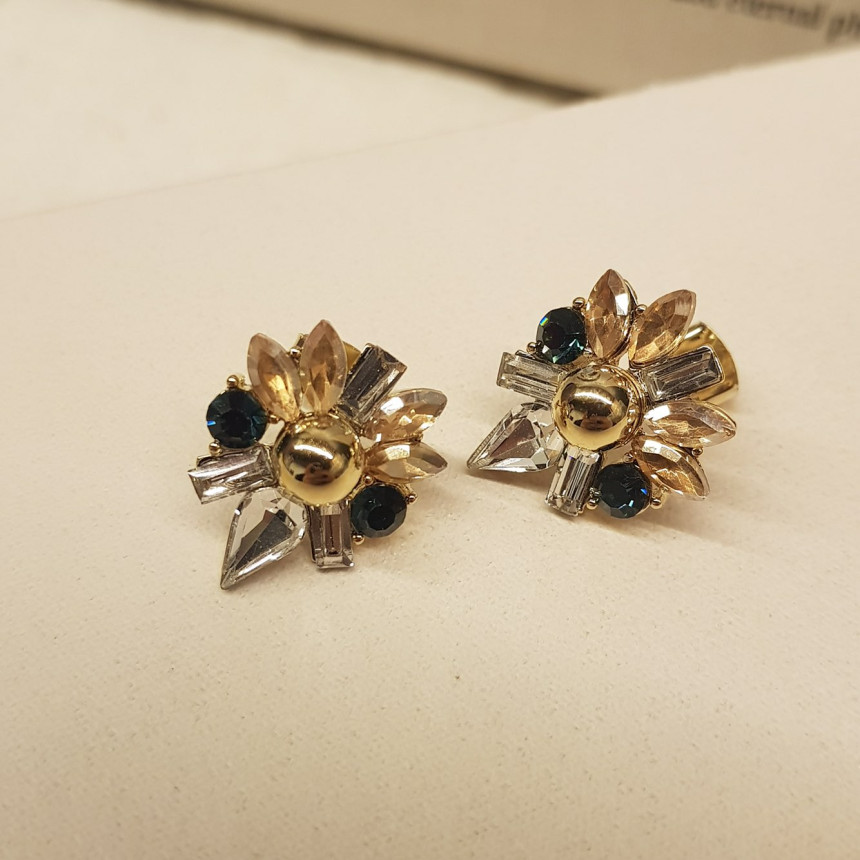 <b><p>Cheddar stone Daily Erings Cubic Gift Bl</p></b><b><p>チェダー ストーン デイリーピアス キュービック ギフト ブリンブリン 整頓された</p></b><br /><br /><p align='center'>