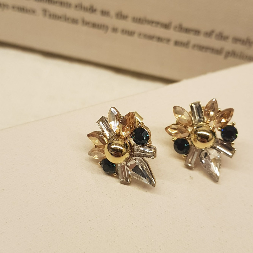 <b><p>Cheddar stone Daily Erings Cubic Gift Bl</p></b><b><p>チェダー ストーン デイリーピアス キュービック ギフト ブリンブリン 整頓された</p></b><br /><br /><p align='center'>