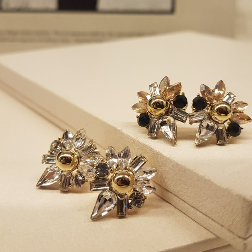 <b><p>Cheddar stone Daily Erings Cubic Gift Bl</p></b><b><p>チェダー ストーン デイリーピアス キュービック ギフト ブリンブリン 整頓された</p></b><br /><br /><p align='center'>