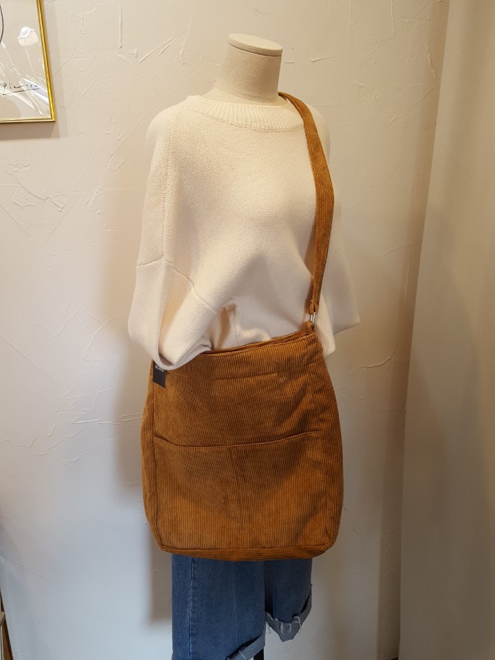 <b><p>Double pocket Golden eco bag</p></b><b><p>ダブルポケットゴールデンエコバック</p></b><br /><br /><p align='center'>