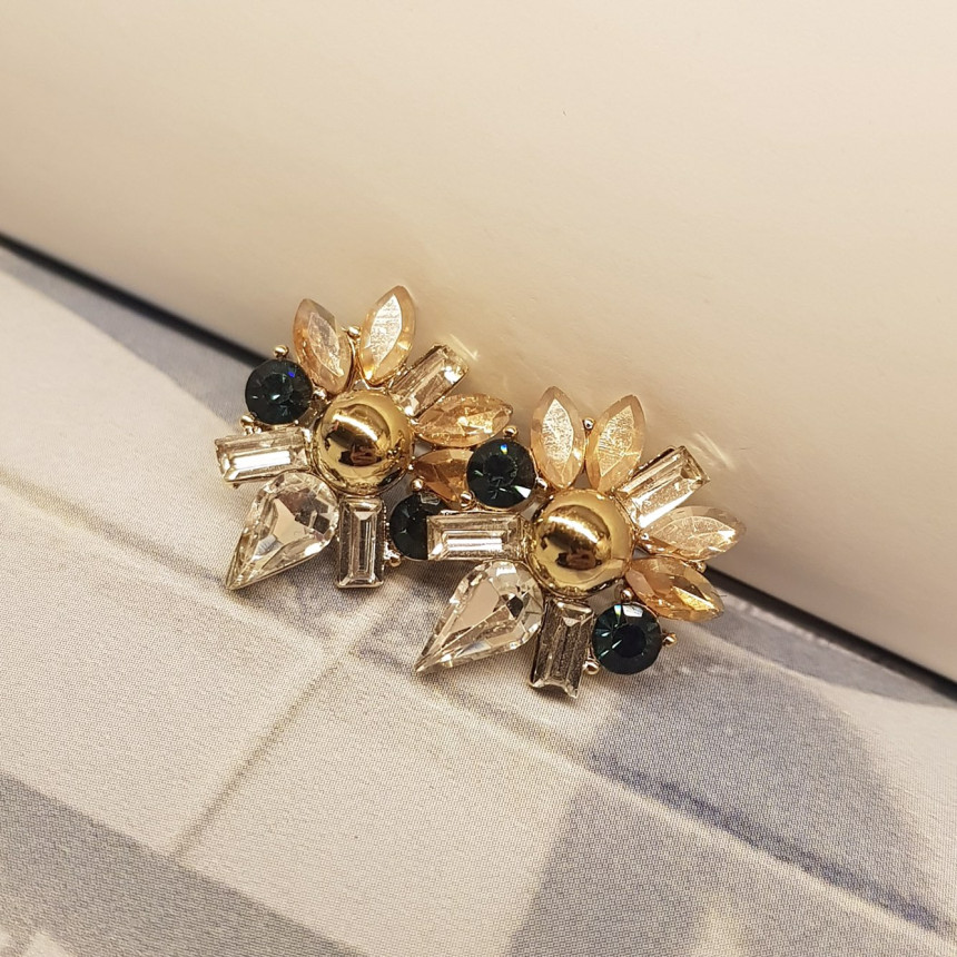 <b><p>Cheddar stone Daily Erings Cubic Gift Bl</p></b><b><p>チェダー ストーン デイリーピアス キュービック ギフト ブリンブリン 整頓された</p></b><br /><br /><p align='center'>