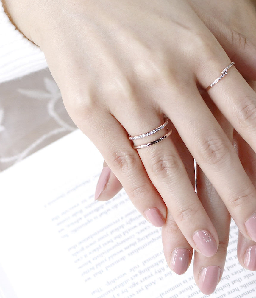 <b><p>Layered Two-line cubic Surge Steel titanium</p></b><b><p>重ね着 二行キュービック 書かれているカールスチール リング チタン デイリー スリム</p></b><br /><br /><p align='center'>