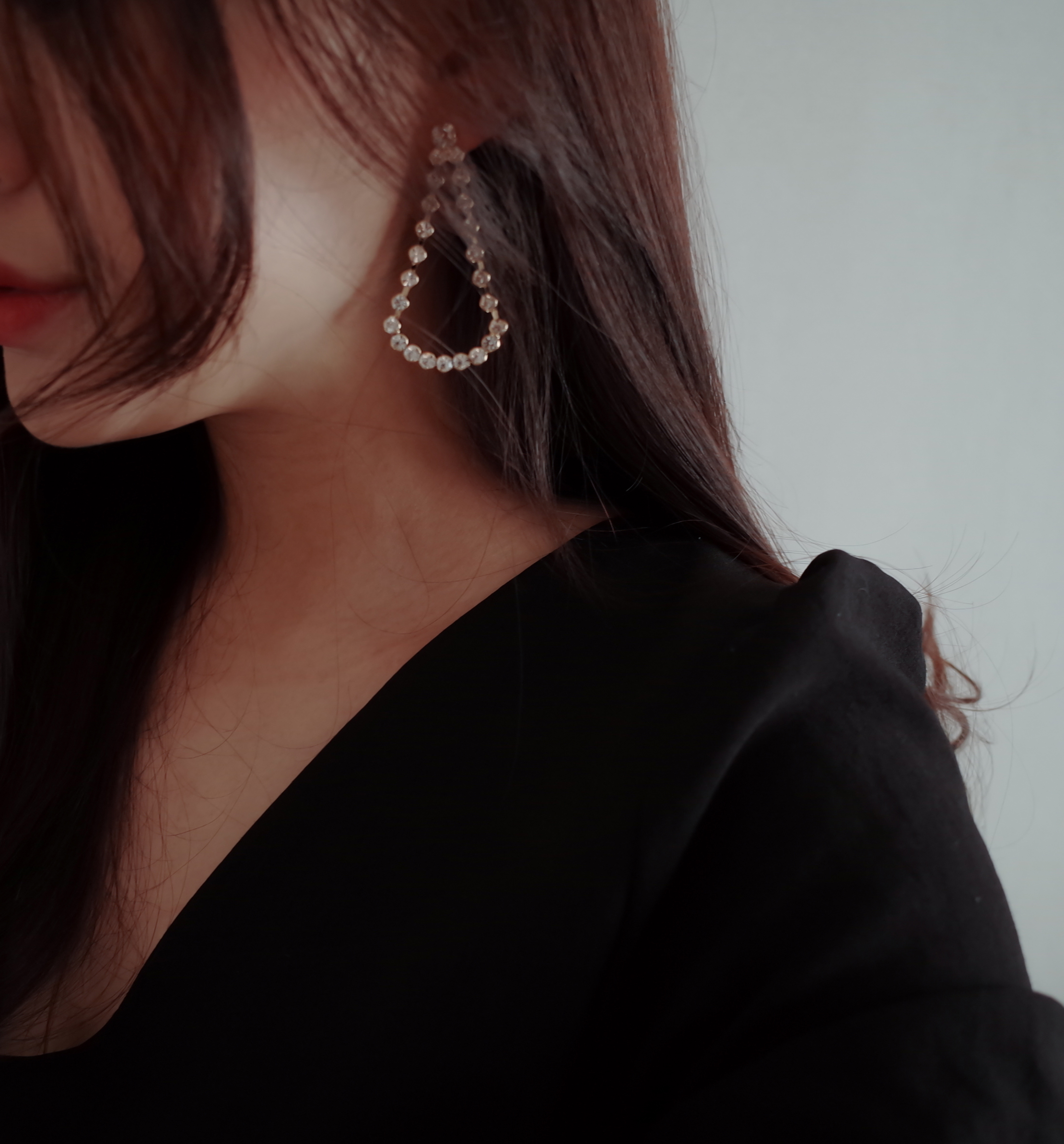 <b><p>Special Offe Mourning The Tgular gloss Cuc</p></b><b><p>特価 無排 ヘブン 三角光沢 キュービック ウンチムイヤリング スタイリッシュな</p></b><br /><br /><p align='center'>