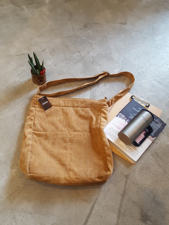 <b><p>Double pocket Golden eco bag</p></b><b><p>ダブルポケットゴールデンエコバック</p></b><br /><br /><p align='center'>