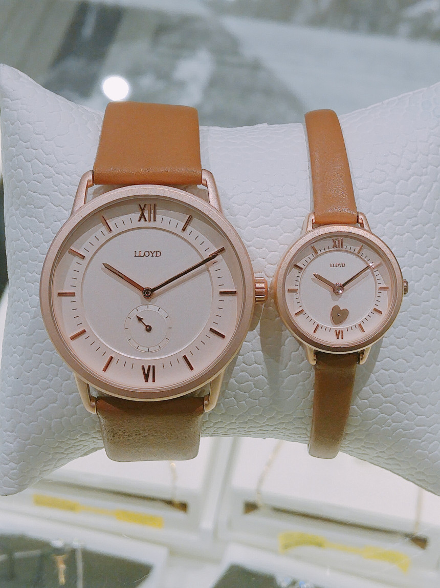 <b><p>Lloyd Valentine Brown coup cck LL3G18270AGR</p></b><b><p>ロイド バレンタイン ブラウン カップル 時計 LL3G18270AGR 男 女性</p></b><br /><br /><p align='center'>