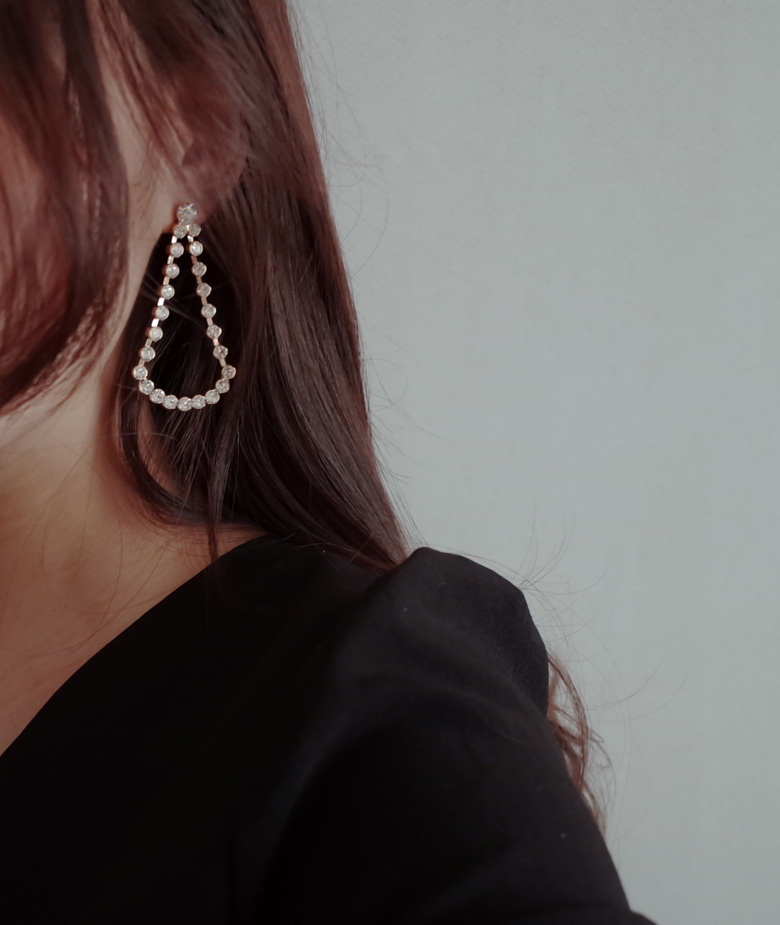 <b><p>Special Offe Mourning The Tgular gloss Cuc</p></b><b><p>特価 無排 ヘブン 三角光沢 キュービック ウンチムイヤリング スタイリッシュな</p></b><br /><br /><p align='center'>