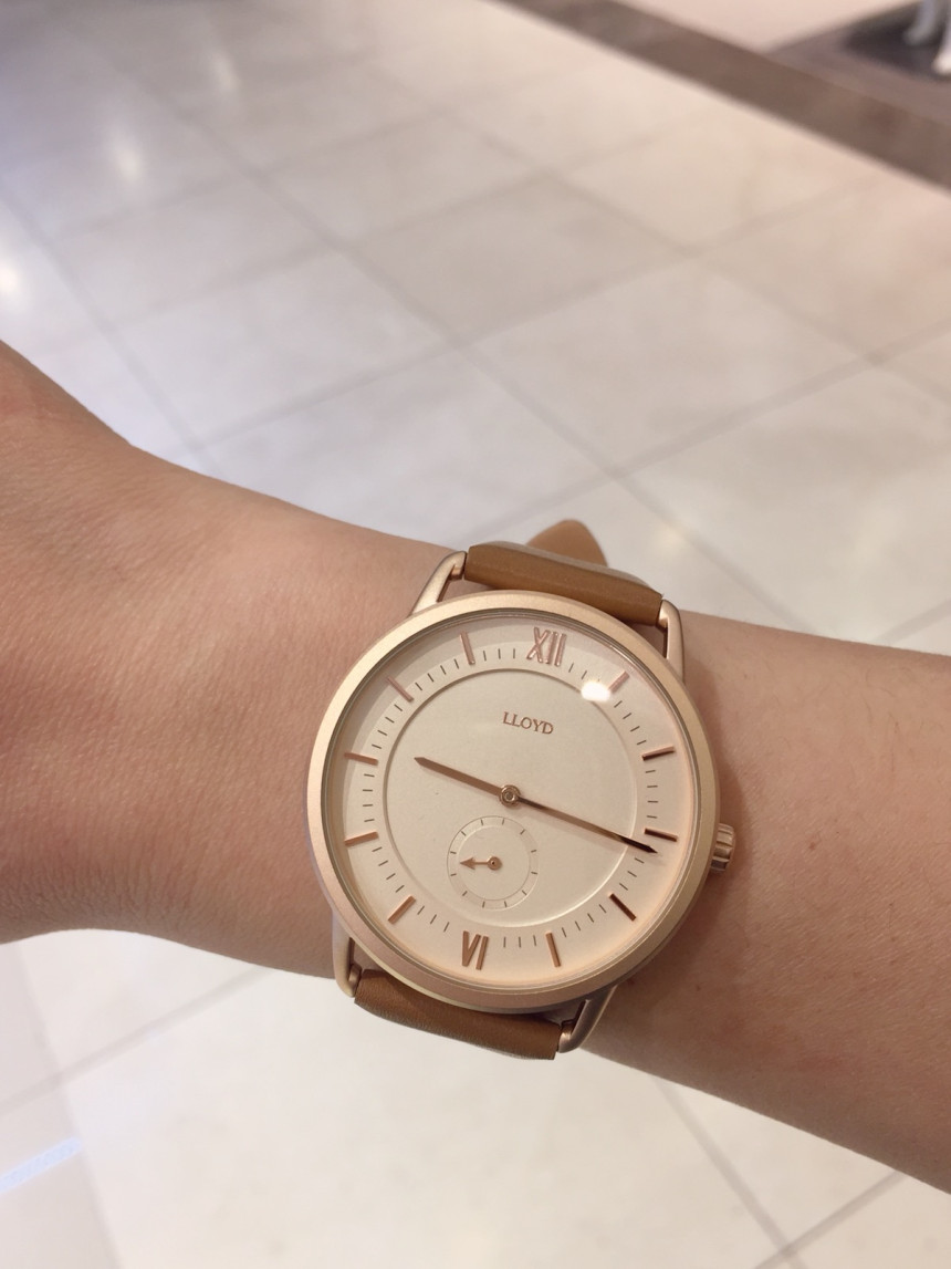 <b><p>Lloyd Valentine Heart coup watch LL1M18271ASB</p></b><b><p>ロイド バレンタイン ハートのカップル時計LL1M18271ASB 30代の女性</p></b><br /><br /><p align='center'>