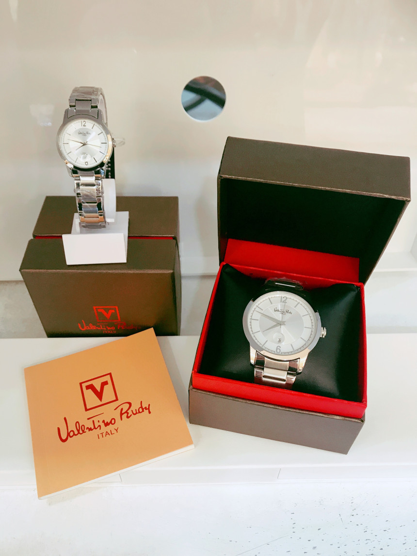<b><p>Valentino Rudy Bracet Coup watch VR1712</p></b><b><p>バレンチノルディ ブレスレット カップルの腕時計 VR1712</p></b><br /><br /><p align='center'>