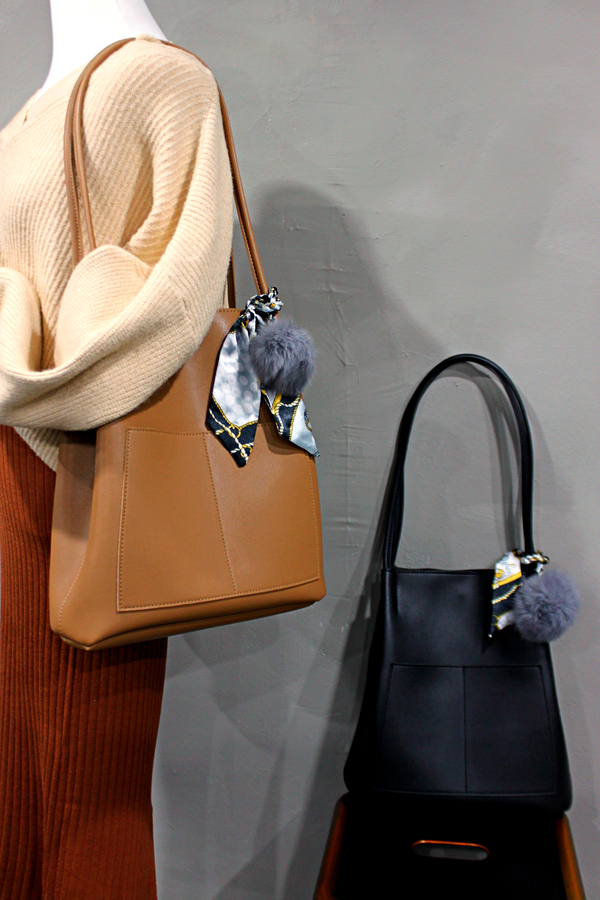 <b><p>Daily to Pocket Shoulder Bag Women's Casual</p></b><b><p>デイリーツーポケットショルダーバッグの女性のカジュアルコートに似合うバッグジャケトヌンアイテム軽いお</p></b><br /><br /><p align='center'>