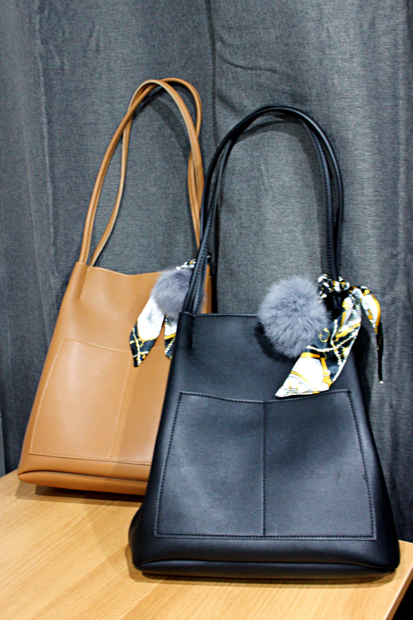 <b><p>Daily to Pocket Shoulder Bag Women's Casual</p></b><b><p>デイリーツーポケットショルダーバッグの女性のカジュアルコートに似合うバッグジャケトヌンアイテム軽いお</p></b><br /><br /><p align='center'>