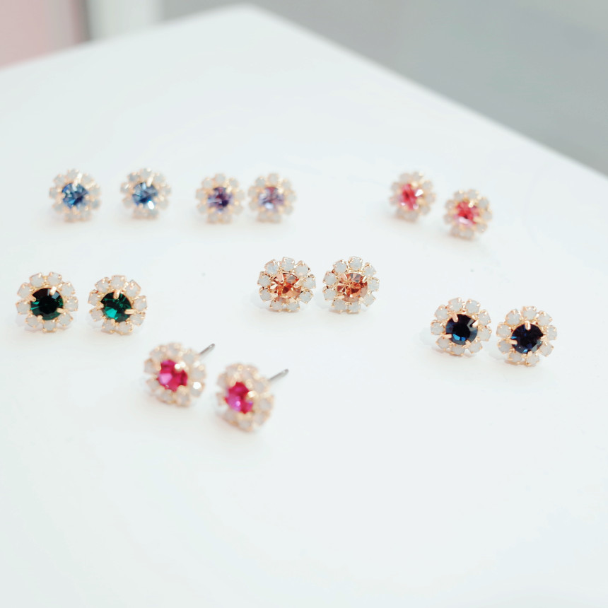 <b><p>1 EVENT spring Flower Love is Conta com ea</p></b><b><p>1 EVENT 春 花 愛を 込め 来る イヤリング</p></b><br /><br /><p align='center'>