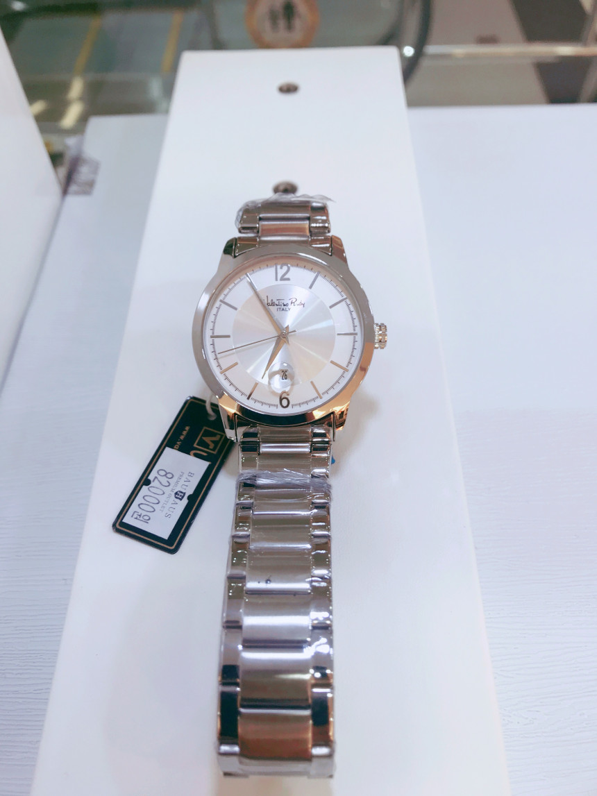 <b><p>Valentino Rudy Bracet Coup watch VR1712</p></b><b><p>バレンチノルディ ブレスレット カップルの腕時計 VR1712</p></b><br /><br /><p align='center'>